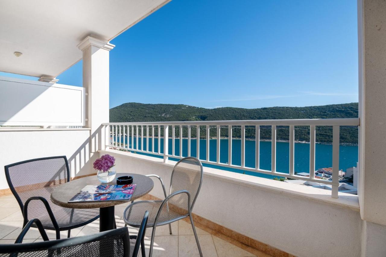 Hotel Luna Neum Bagian luar foto