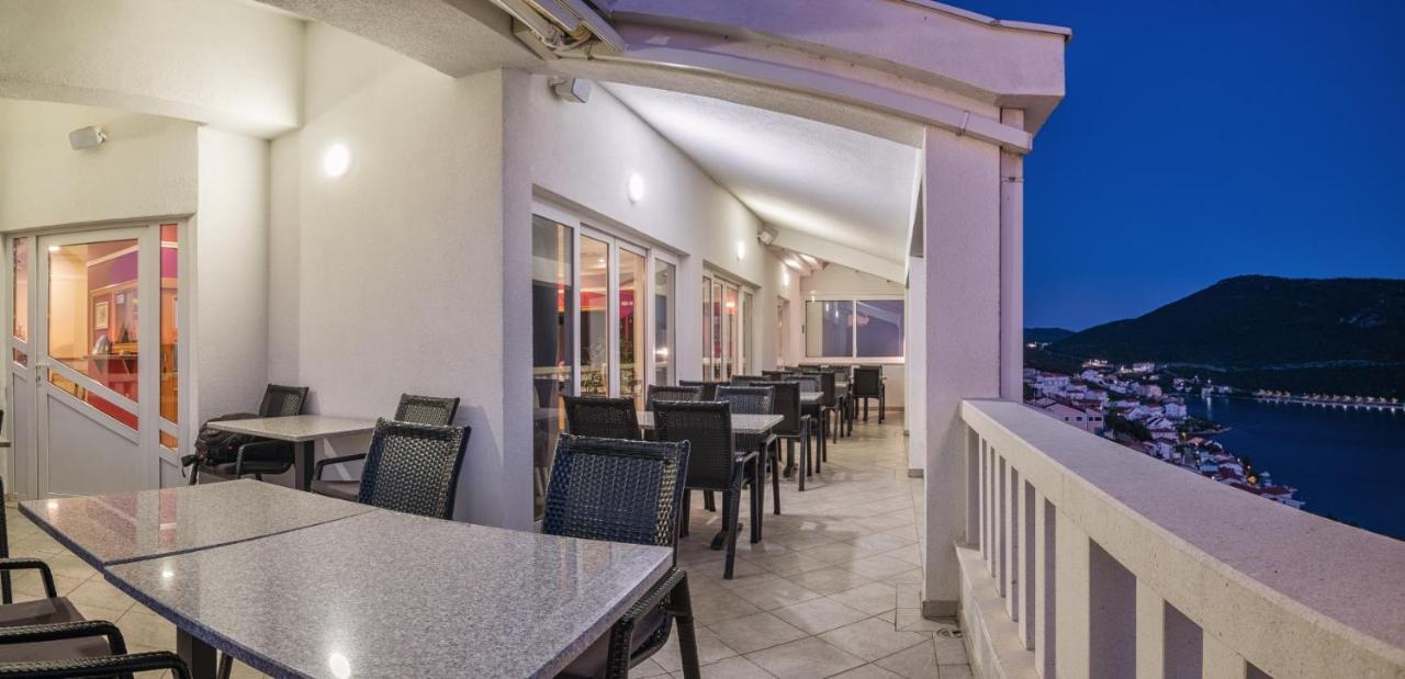 Hotel Luna Neum Bagian luar foto