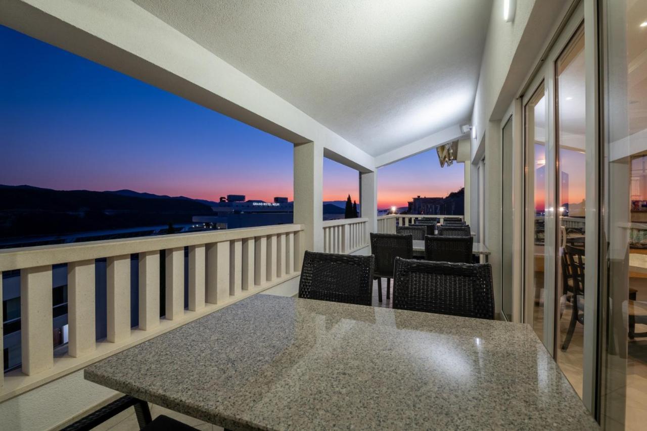 Hotel Luna Neum Bagian luar foto
