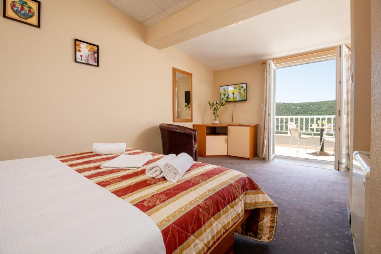 Hotel Luna Neum Bagian luar foto