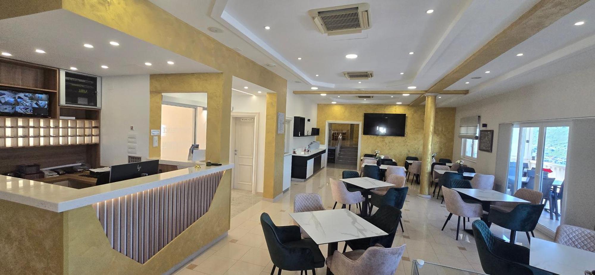 Hotel Luna Neum Bagian luar foto